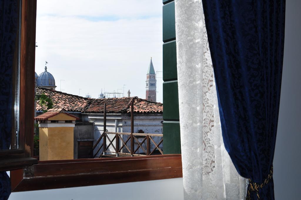 B&B La Terrazza Dei Miracoli Venezia Rom bilde